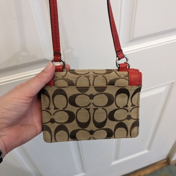 Coach Wallet/Purse With Strap - Picture 5 of 5